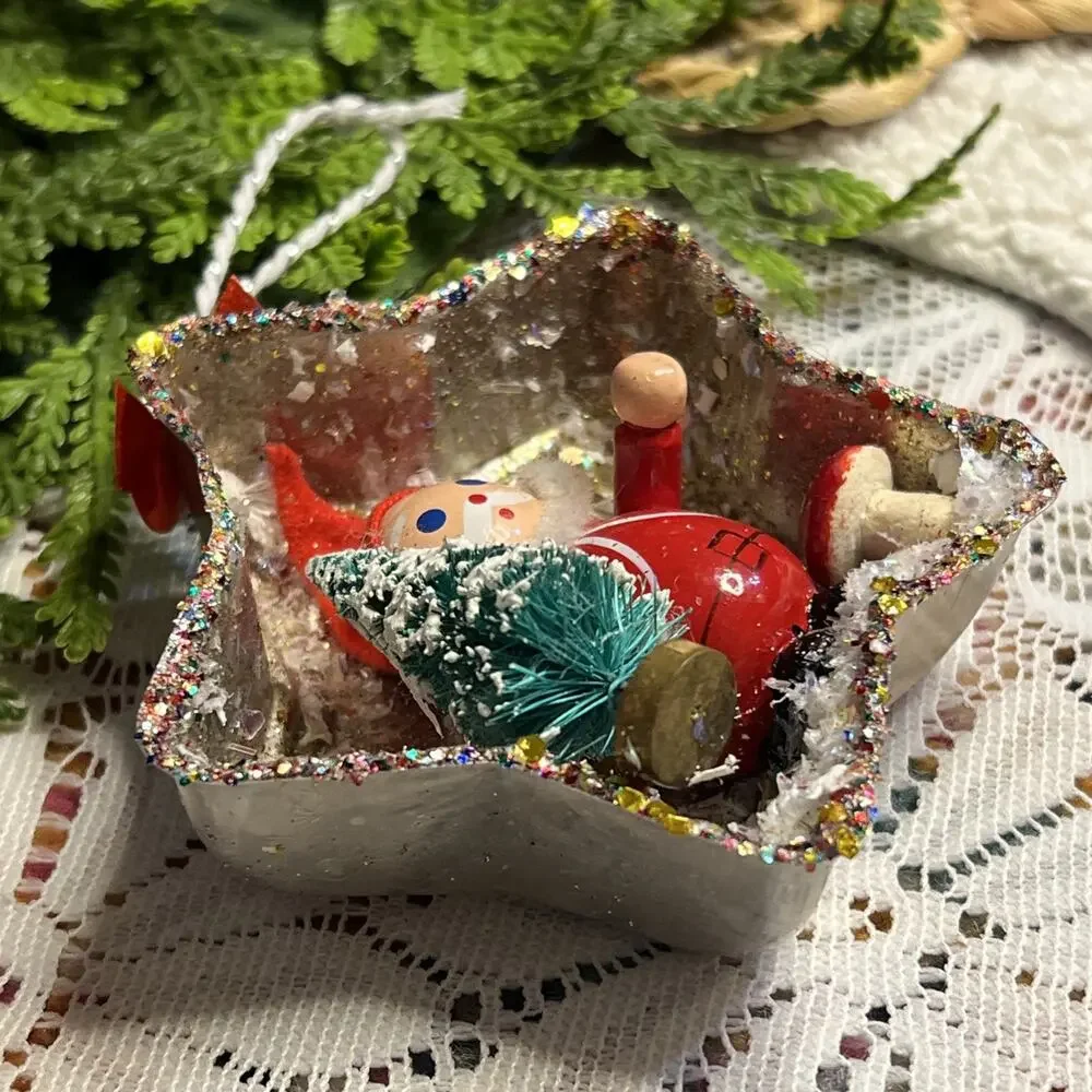 Vintage Star Tart Tin Santa Claus Diorama Mid Century Style Mushroom Ornament